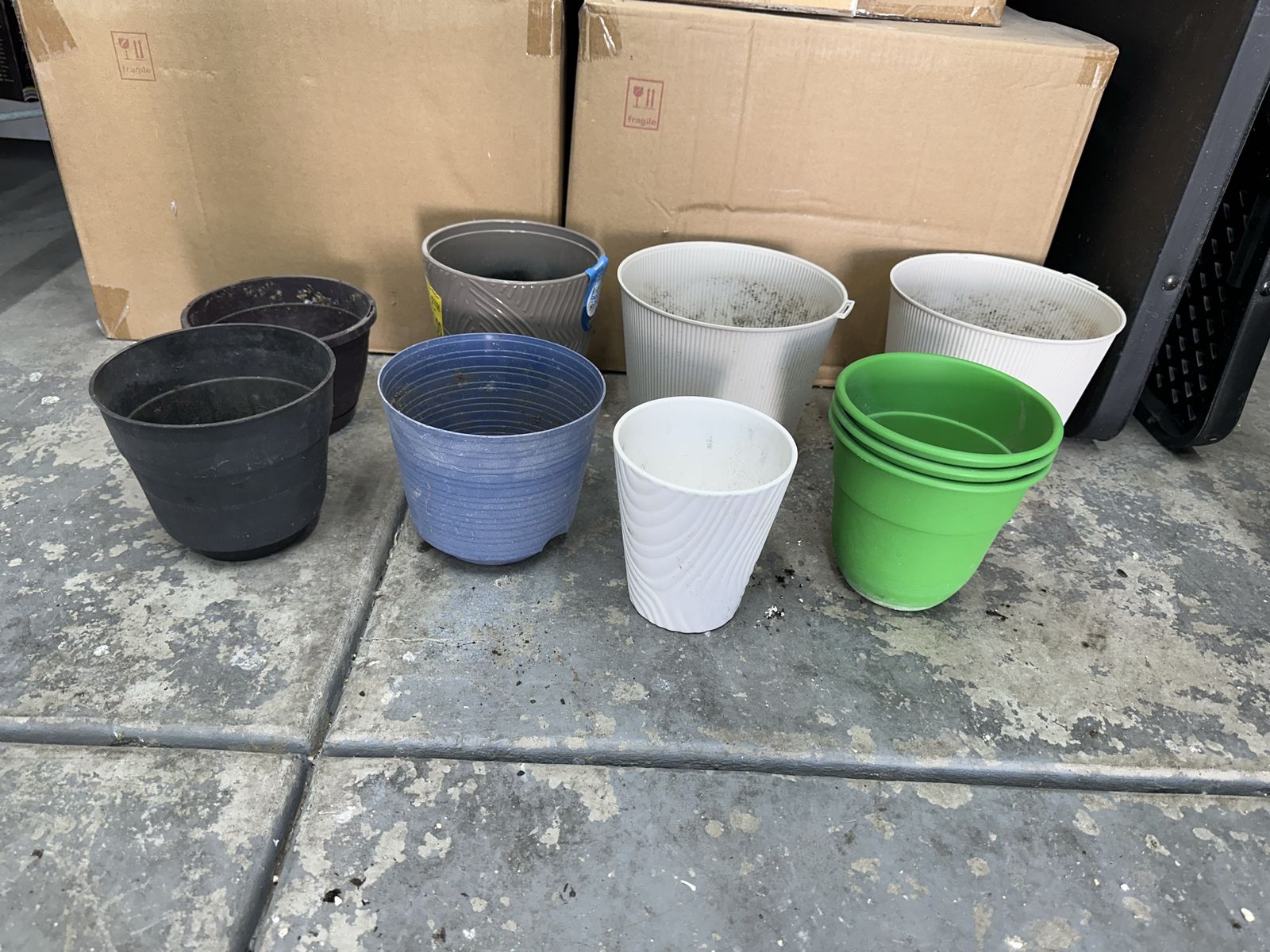 Plastic Decorative Pots
