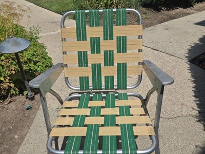Vintage Aluminum Webbed Folding Lawn Chair Green & Tan Patio Outdoor Seating