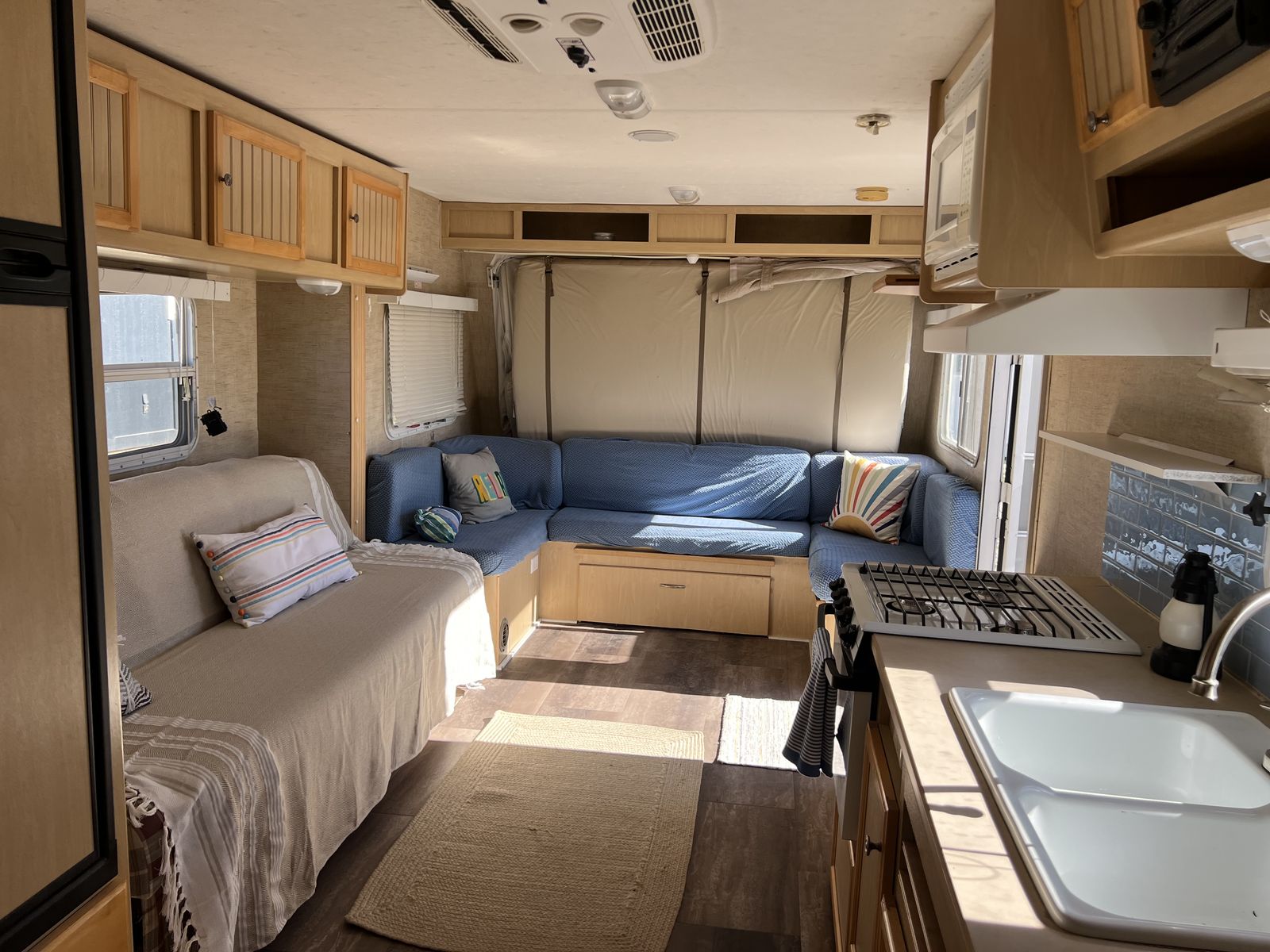 GREAT SHAPE  2005 Jayco featherlight hybrid