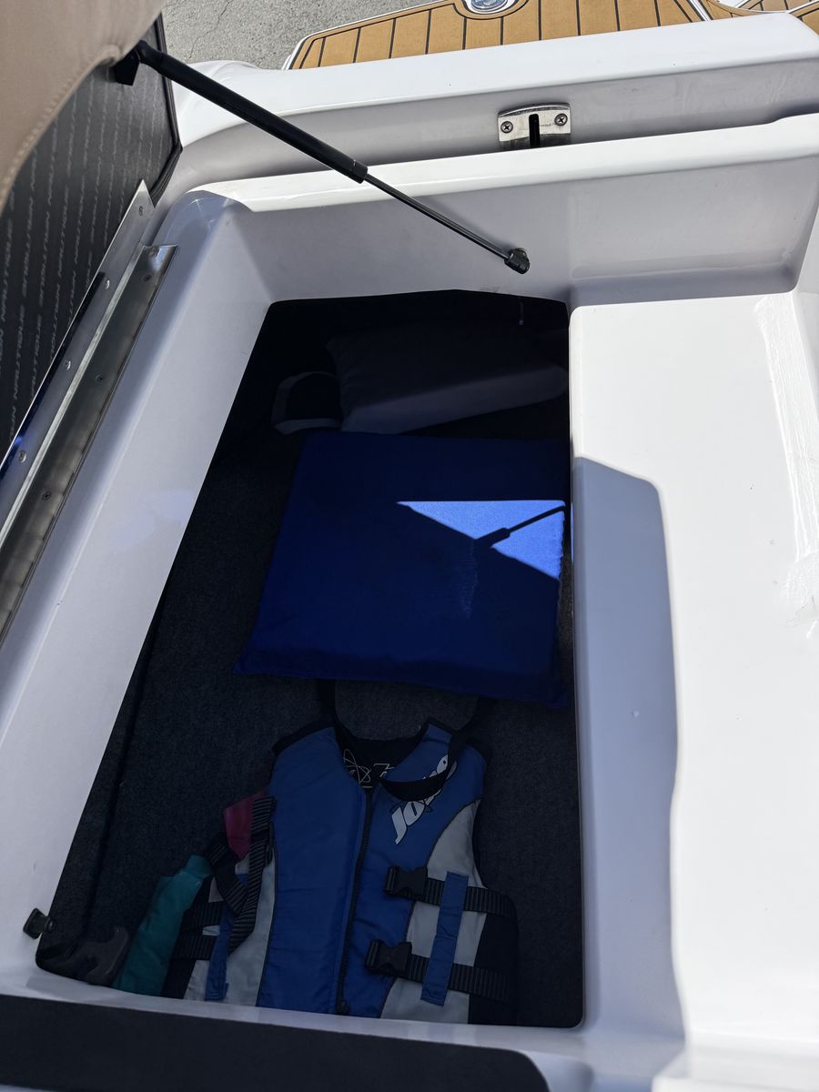 Main image 20