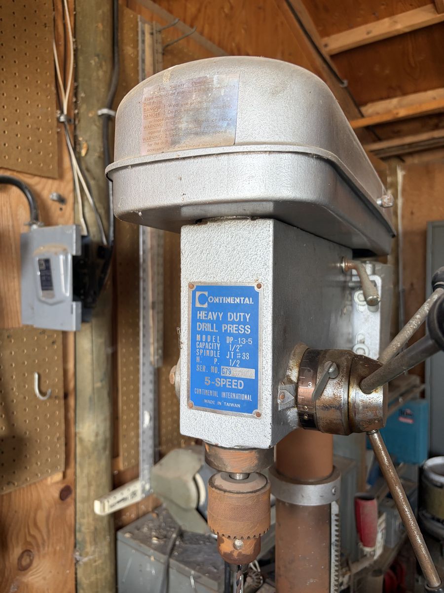 Drill Press (heavy duty 5 speed)
