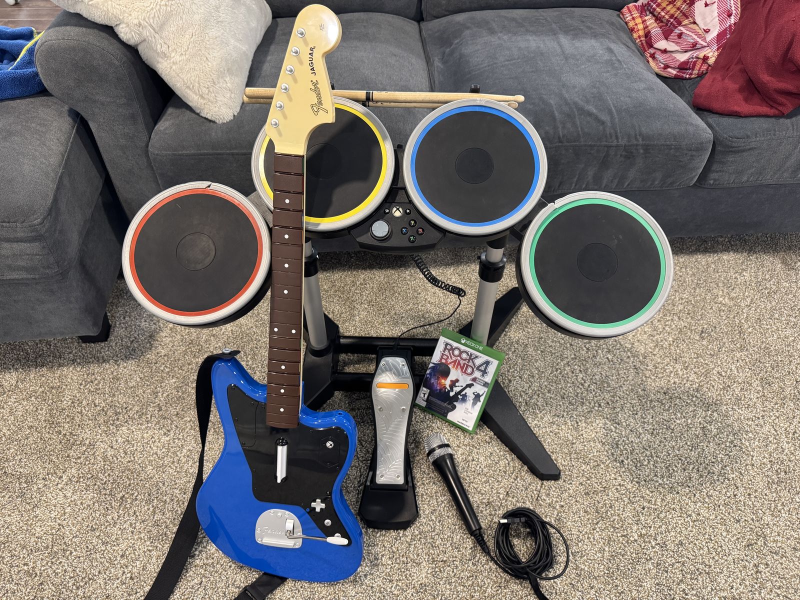 Rockband 4 Rivals Bundle Xbox One