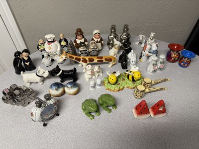 Collection of Salt And Pepper shakers