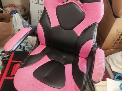 Gaming chair