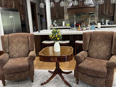 American Federal Revival Mahogany Drum Table