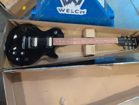 Epiphone Les Paul Tribute Guitar Ebony - Used