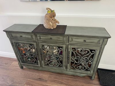 Shelves For Knick knacks