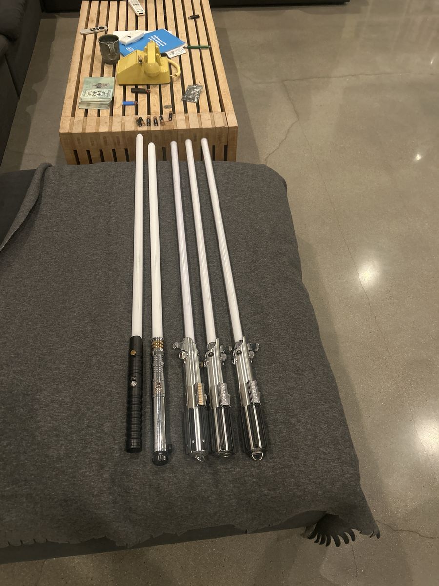Lot of 5 premium lightsabers