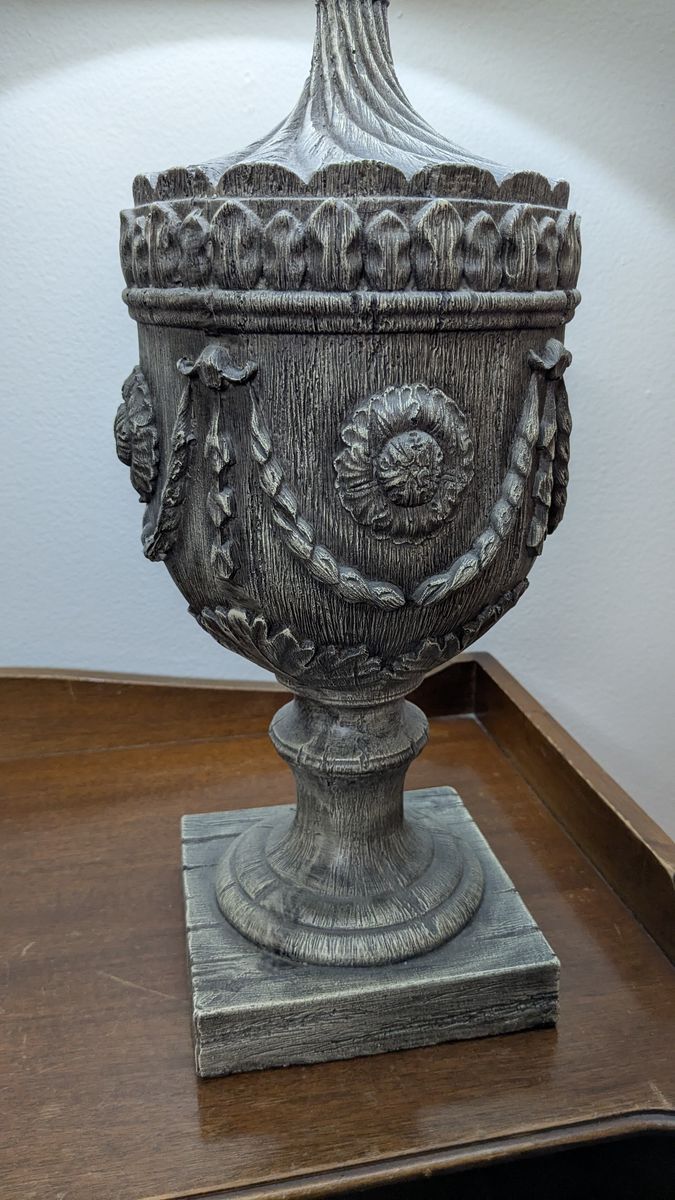 Main image 3