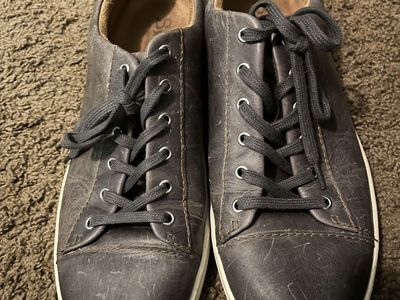 Men’s shoes