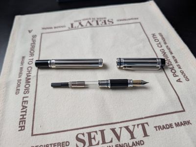 Waterman Leman 200 Night & Day Fountain Pen – Silv