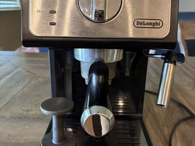 DēLonghi Espresso Maker