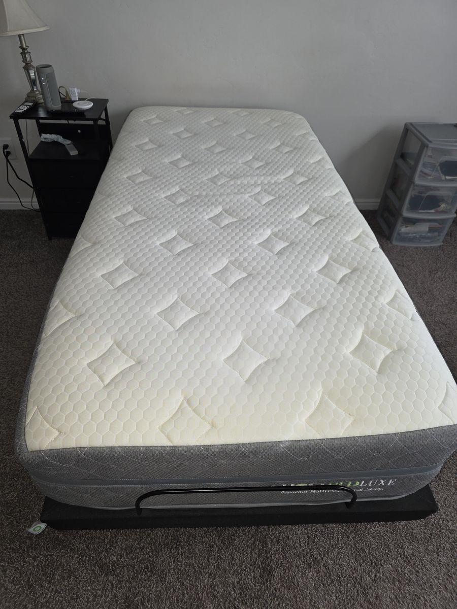 Ghostbed Luxe Twin XL Mattress and Adjustable Base Set