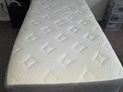 Ghostbed Luxe Twin XL Mattress and Adjustable Base Set