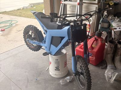 Blue modded tuttio soleil 01