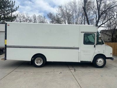 2001 Freightliner MT35 Chassis