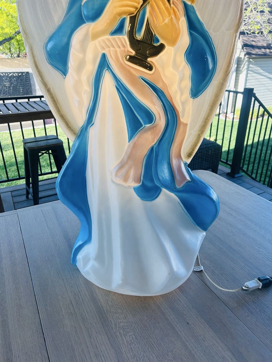 Main image 4