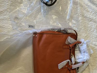 New Michael Kors Handbag/tote