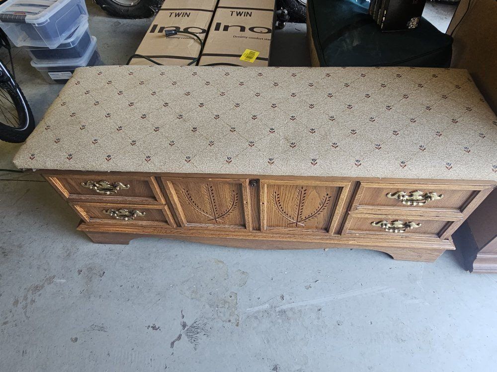 Lane Cedar Chest
