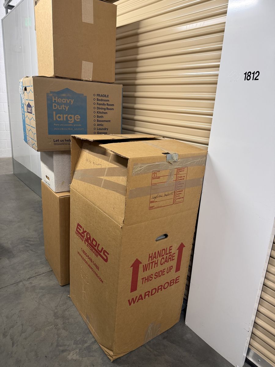 Wardrobe Moving Boxes, Heavy Duty Large and Medium, for Clothing, Home Goods