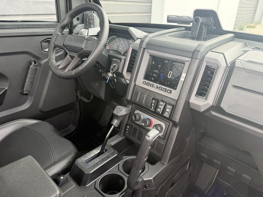 Main image 5