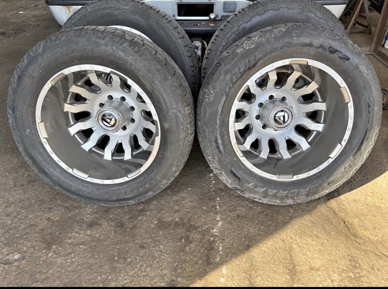 Fuel 20” dually wheels 8x170