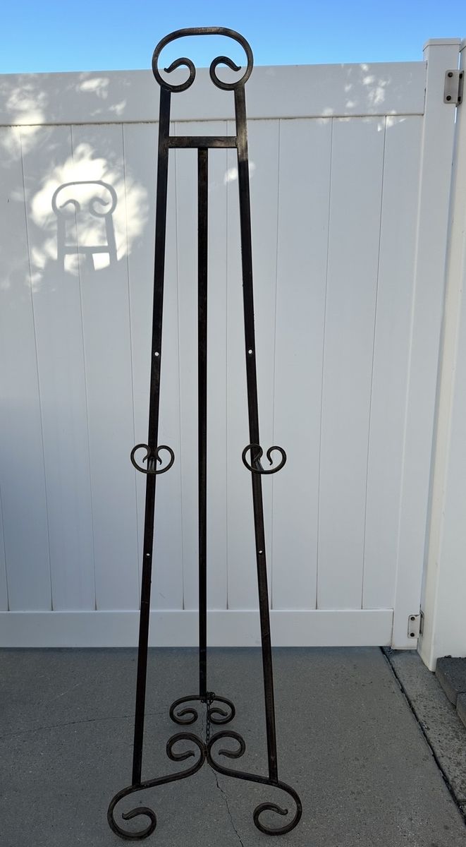 Nice Adjustable Tall Standing Easel