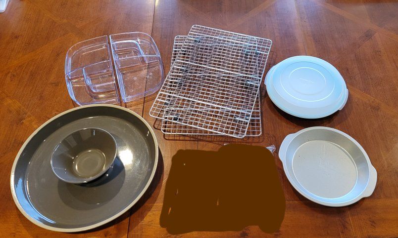 Pampered Chef Kitchen Lot...everything for $40