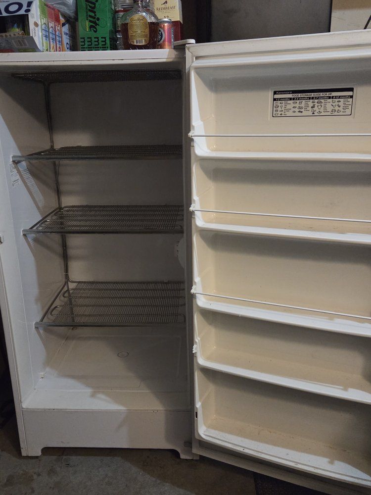 Kenmore 253.9226115 White Upright Freezer - Free Standing,