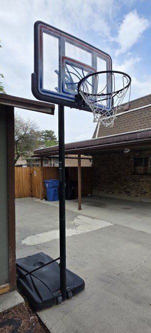 Portable Basketball Hoop, Adjustable Height, Heavy Duty Base