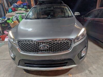 2017 KIA SORENTO SX Limited