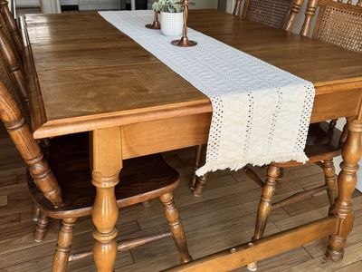Solid Maple Dining Table + 2 Leaves