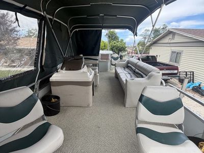 21’ Tracker Barge