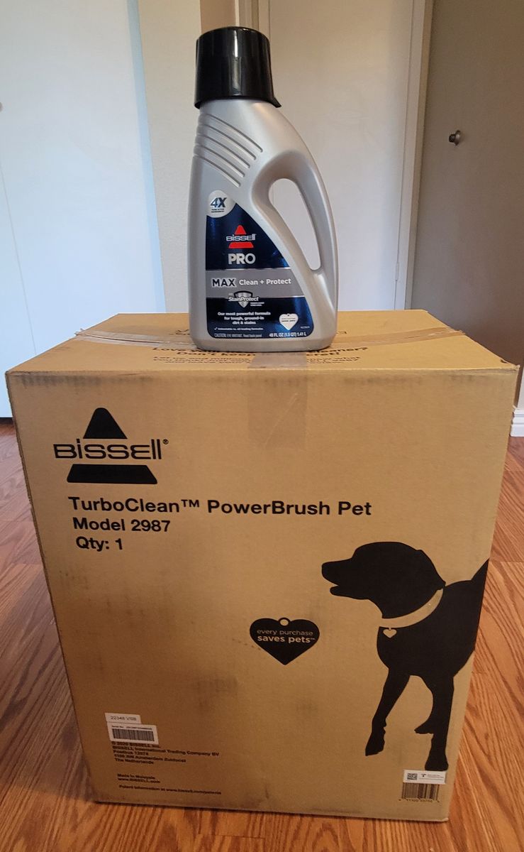 NEW BISSELL TurboClean PowerBrush Pet 2987 + Bissell Cleaning Solution
