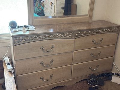 6 drawer contemporary dresser with matching mirror