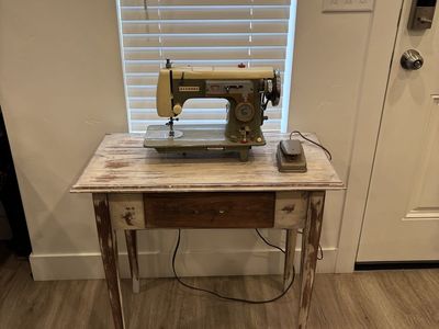 Vintage 1957 Kenmore deluxe automatic zig zag sewing machine