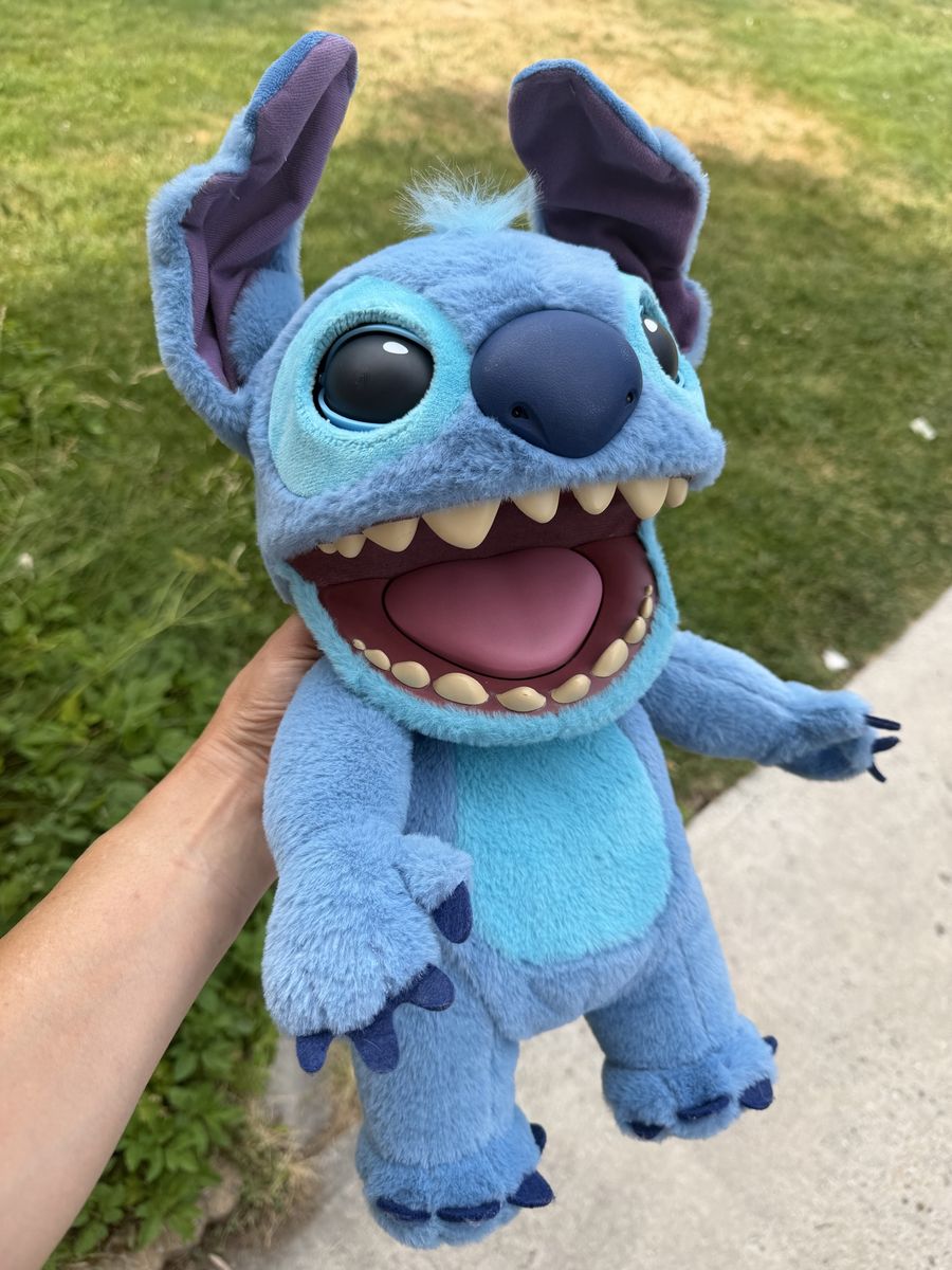 Stitch puppet with sounds and animatronics