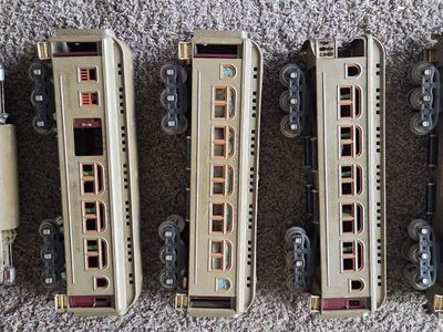 PREWAR Lionel Lines 402E Electric Locomotive & Passenger Train Cars Set