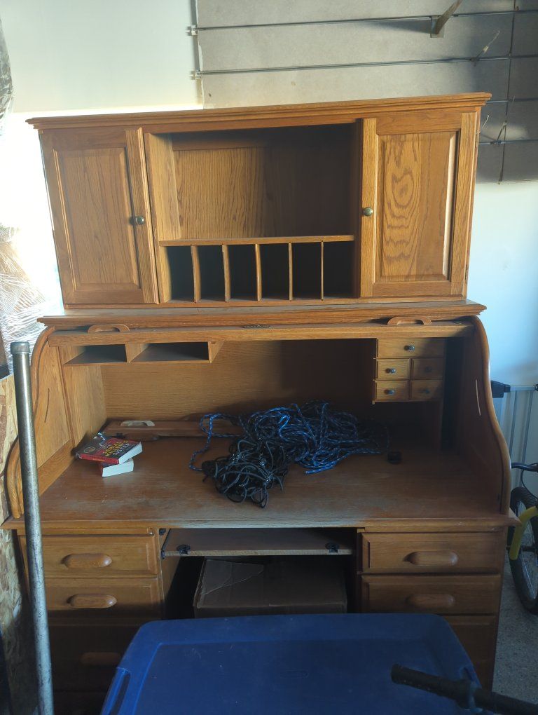 Classic Oak Roll Top Desk with Hutch - Ample Storage & Workspace