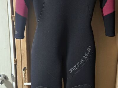 Ladies 7MM Wetsuit
