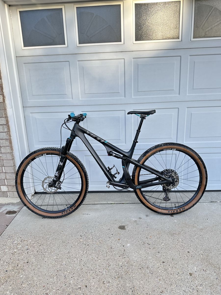 2019 Yeti 29” SB100 Mountain Bike Size Large