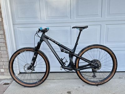 2019 Yeti 29” SB100 Mountain Bike Size Large
