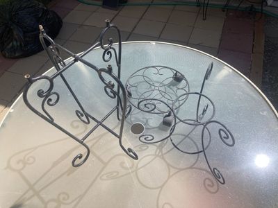 3 metal plant stands