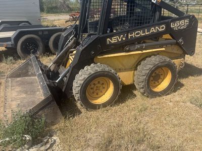 New Holland L665