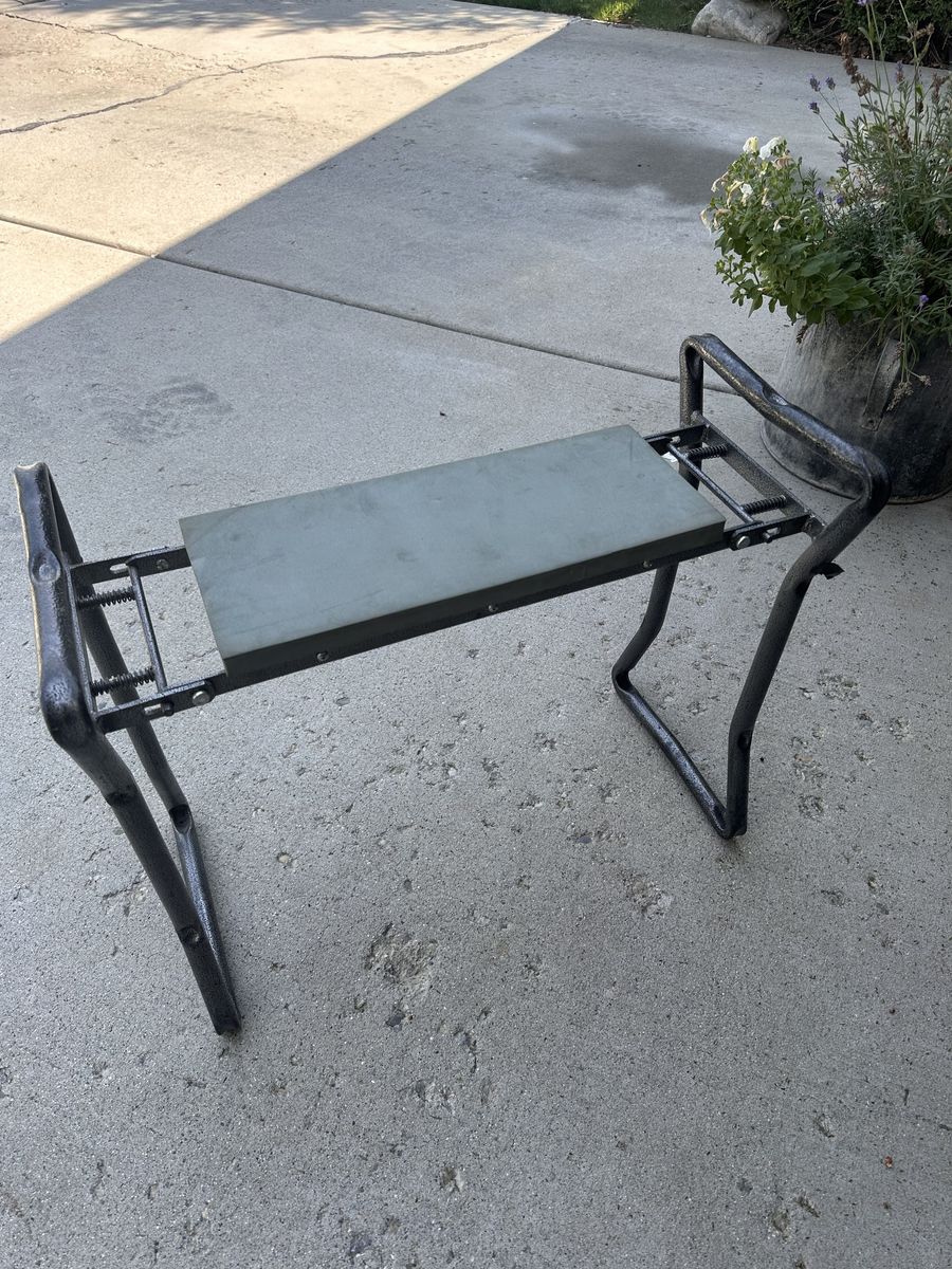 Garden/Yard Bench/Knee Pad
