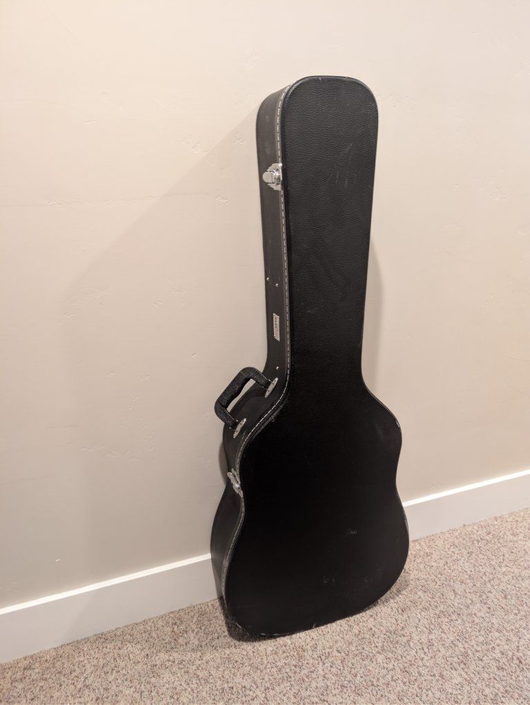 Acoustic Guitar Hardshell Case - Black, Plush Interior