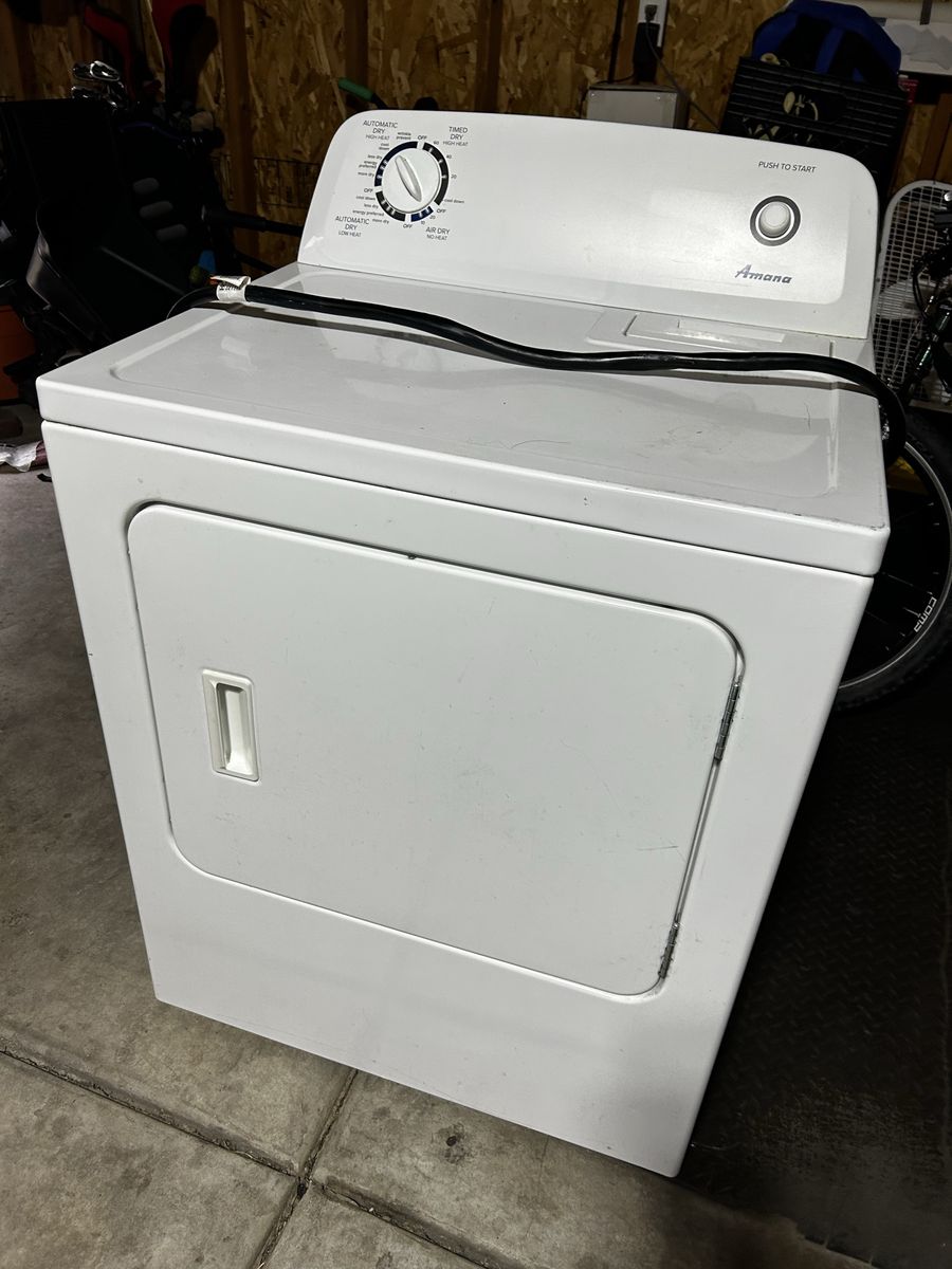 Amana dryer great condition 