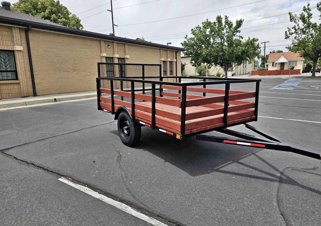 Utility Trailer with Wood Slats & Metal Cage
