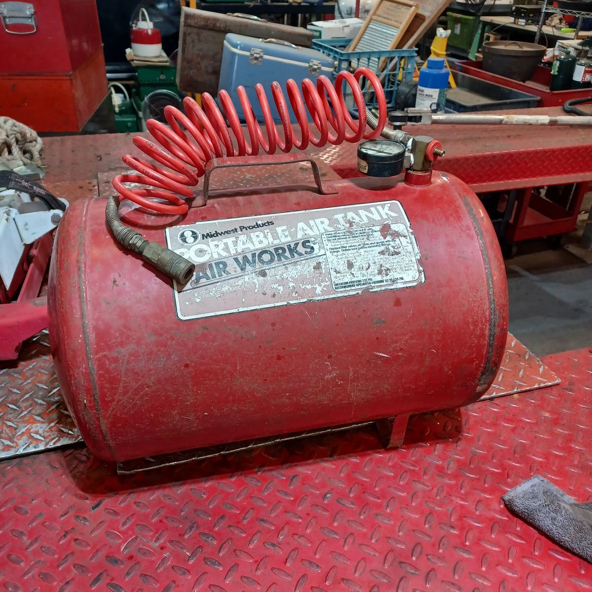 Portable air tank 