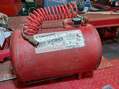 Portable air tank